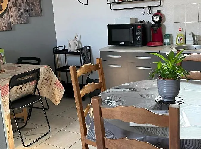 L'arbre De Vy - T2 42m2 Independant, 5 Pers, Garage, Proche Gare Apartamento