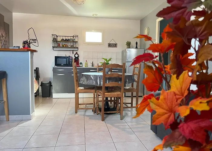 L'arbre De Vy - T2 42m2 Independant, 5 Pers, Garage, Proche Gare Apartament *