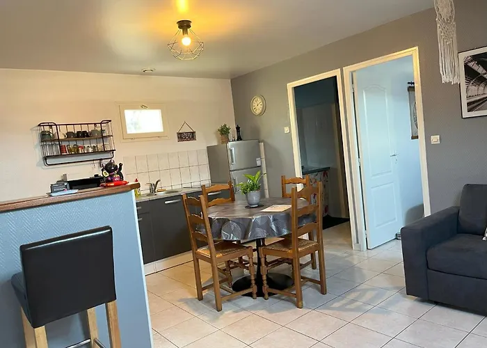 L'arbre De Vy - T2 42m2 Indépendant, 5 Pers, Garage, Proche Gare Appartamento *